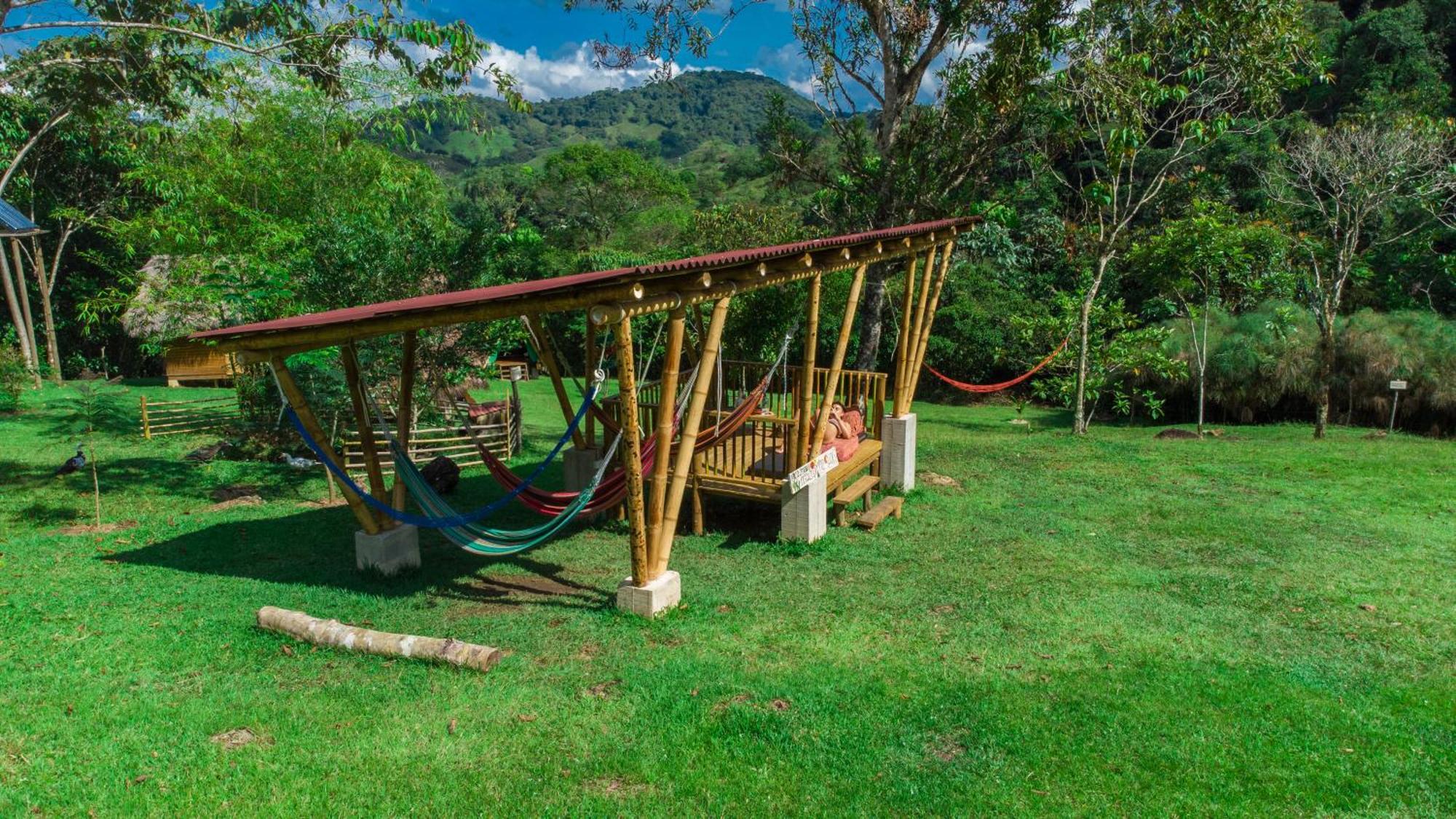 La Perla Negra - Black Pearl Eco Hostel サン・ラファエル エクステリア 写真